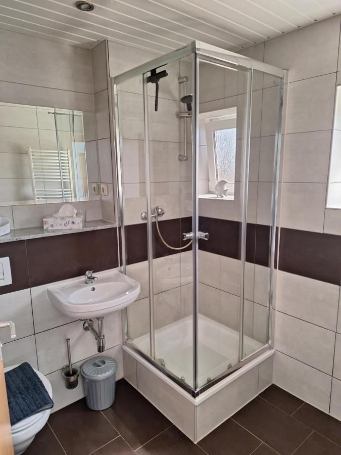 Gaststaette Und Pension Zur Schiene Merseburg Ngoại thất bức ảnh